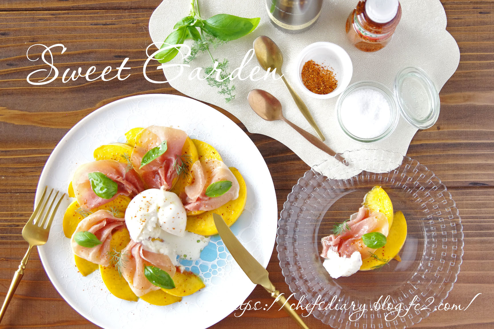 Peach & Prosciutto Salad with Burrata Cheese　桃と生ハムのサラダ、ブッラータを添えて