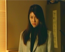 孝之を見ている布美子