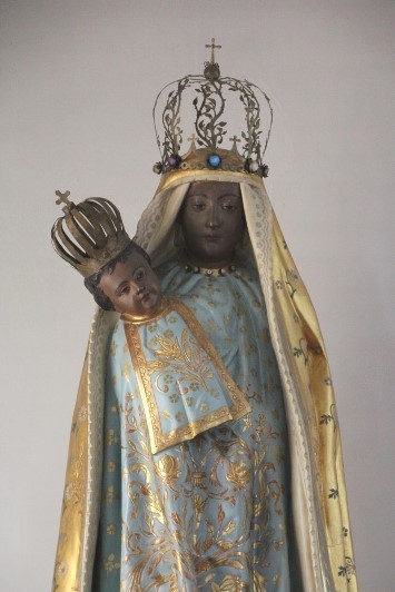 黒い聖母マリア像