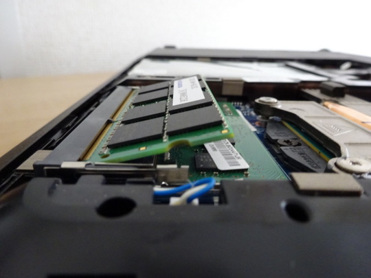 ThinkPad E450 メモリは最大16GB（自分で追加も可能です） - ThinkPad 