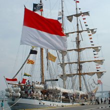 インドネシアの大型帆船